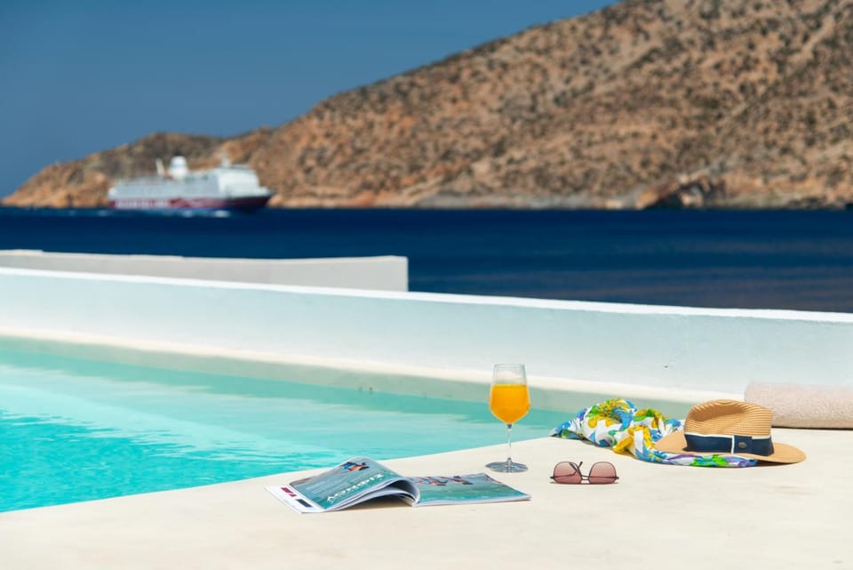 View (from property/room), Pool view, Sea view, Swimming pool