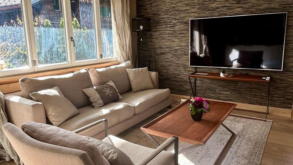 Gstaad Luxurious flat with terrace stunning views Apartment in Saanen