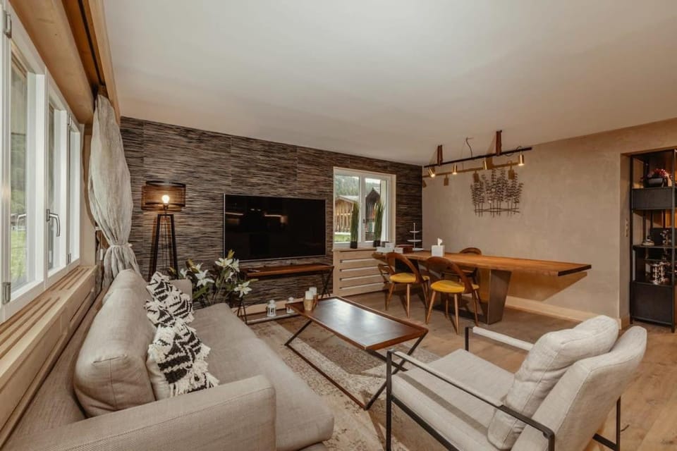 Gstaad Luxurious flat with terrace stunning views Apartment in Saanen