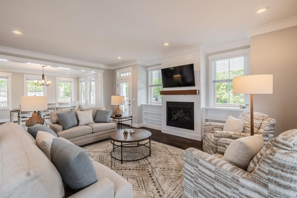 TV and multimedia, Living room, Seating area