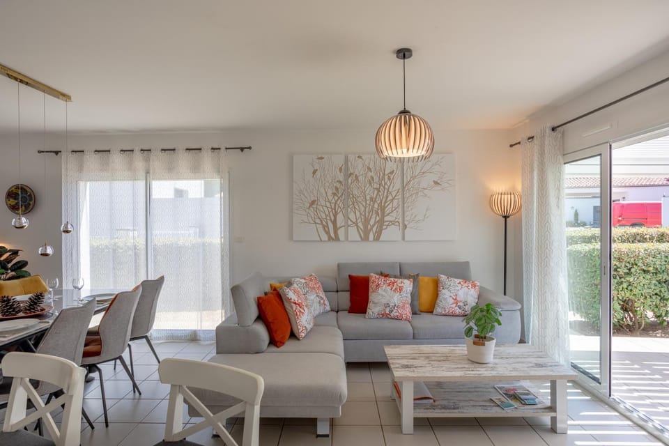 Property building, Living room
