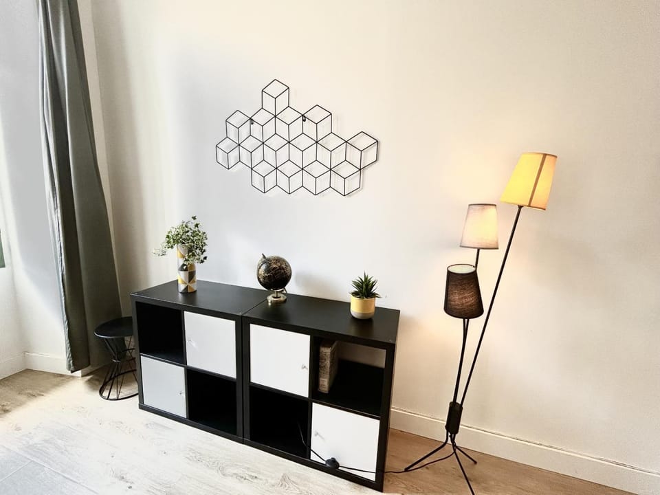 Communal lounge/ TV room, Living room