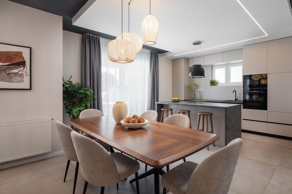 Kitchen or kitchenette, Food and drinks, oven, stove, toaster