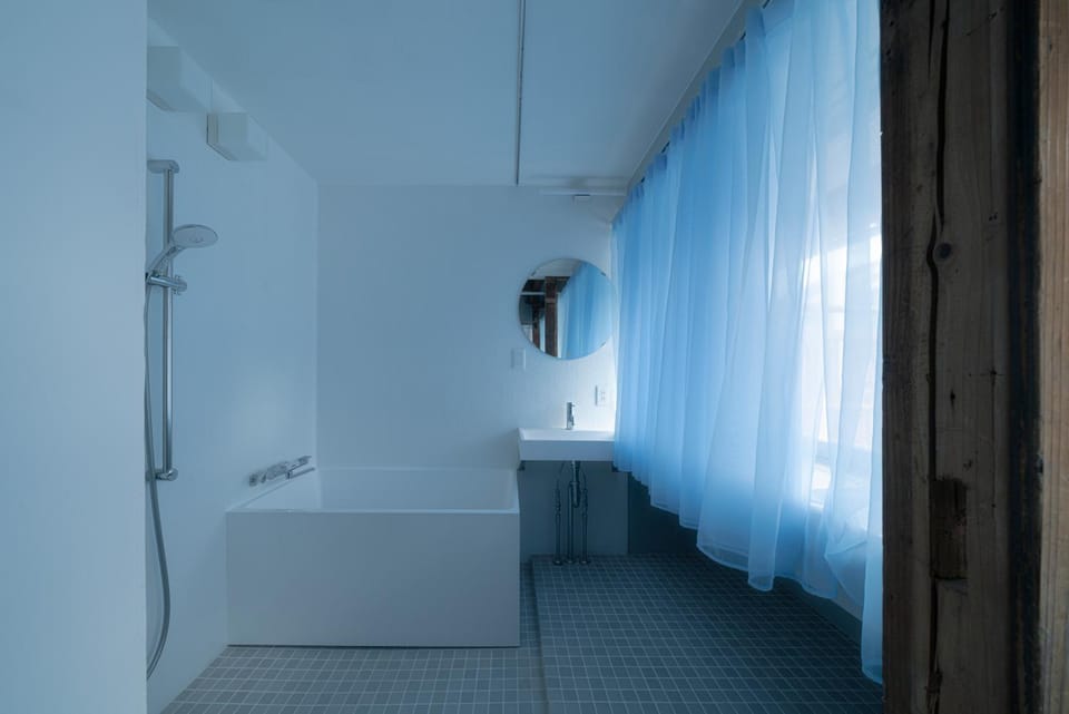 Bathroom, Bath