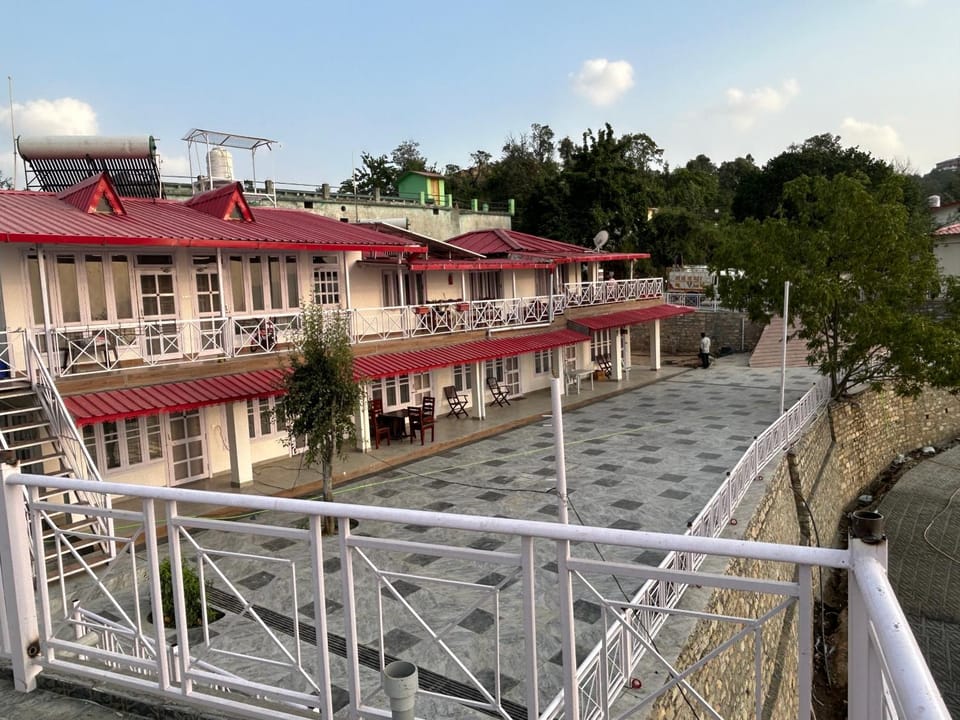 Property building, View (from property/room), Balcony/Terrace