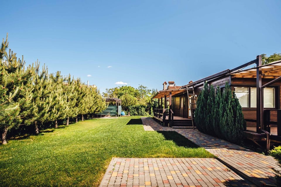 Property building, Day, Natural landscape, Garden view