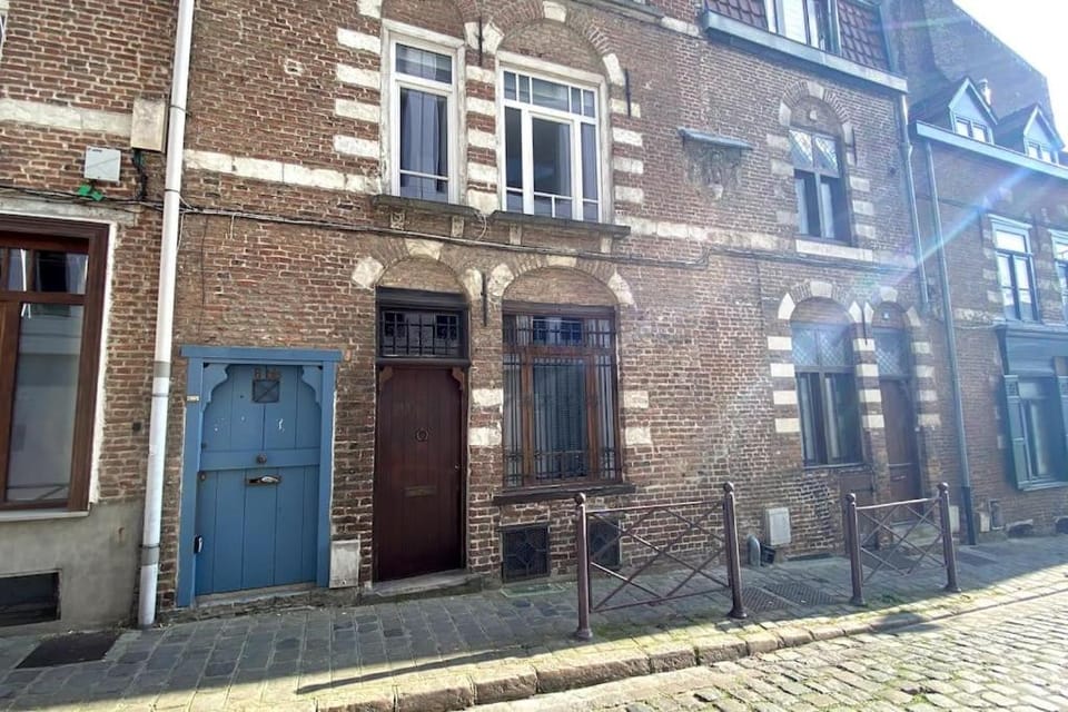 Maisonnette charme Vieux Lille ! House in Lille