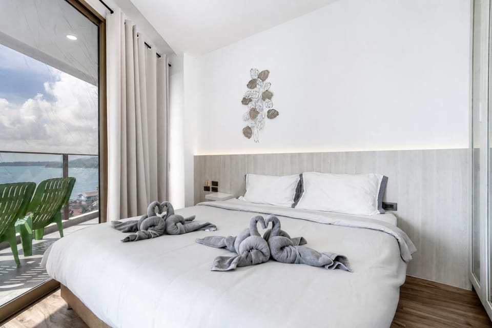 Bed, Photo of the whole room, Bedroom, Sea view