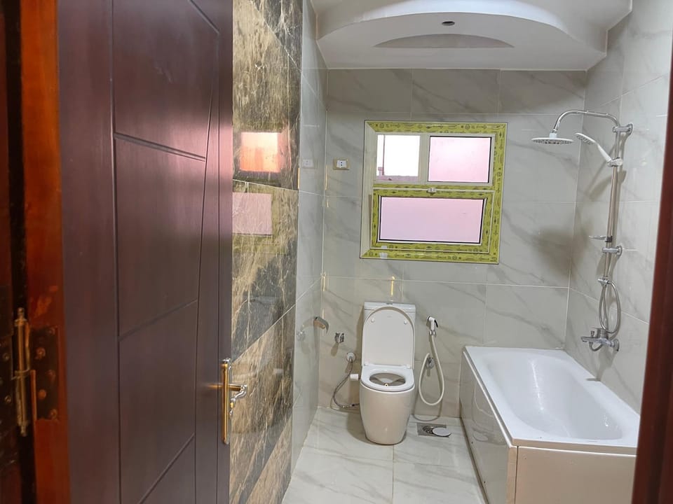 Shower, Toilet, Bathroom, Bath, bidet