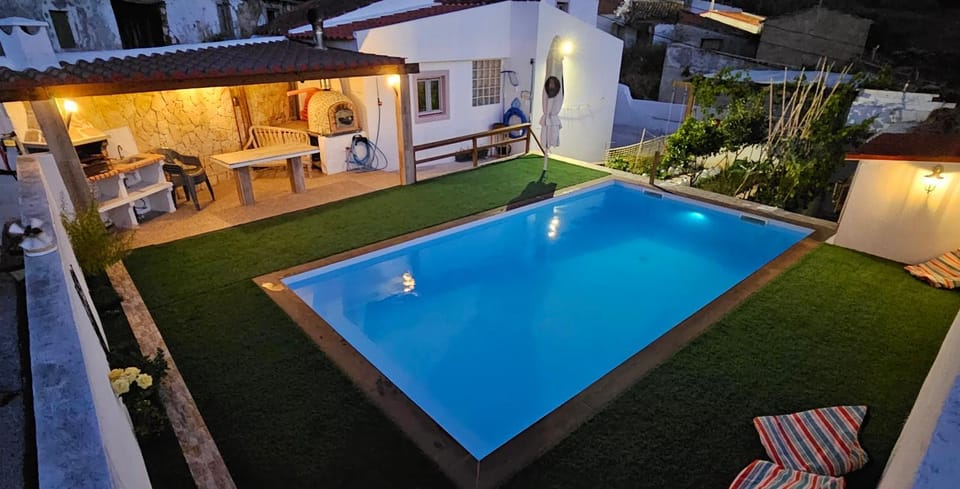 Night, Pool view, Swimming pool, sunbed