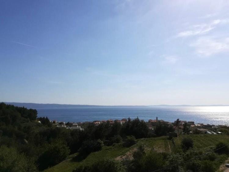 Peaceful apartment for family or couples Apartment in Podstrana