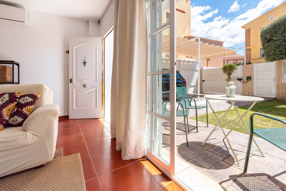 Patio, Day, View (from property/room), Balcony/Terrace, Living room