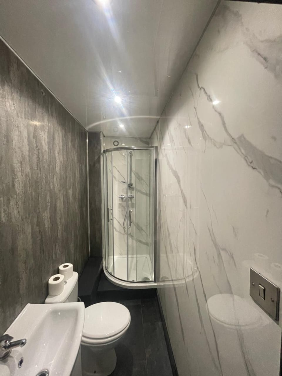 Four Bedrooms and Two Bathrooms up to Nine People Vacation rental in Birmingham