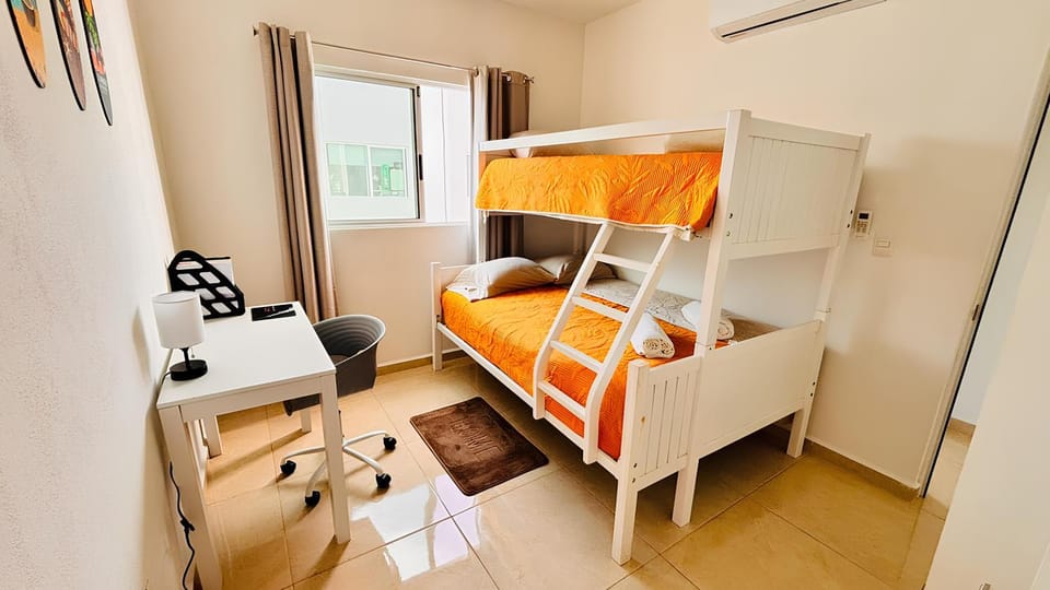 Bed, Photo of the whole room, Seating area, Bedroom, bunk bed