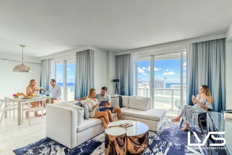 W FTL 1409 Beachfront Resort 2 Bedroom & 2 Bathroom Condo House in Fort Lauderdale