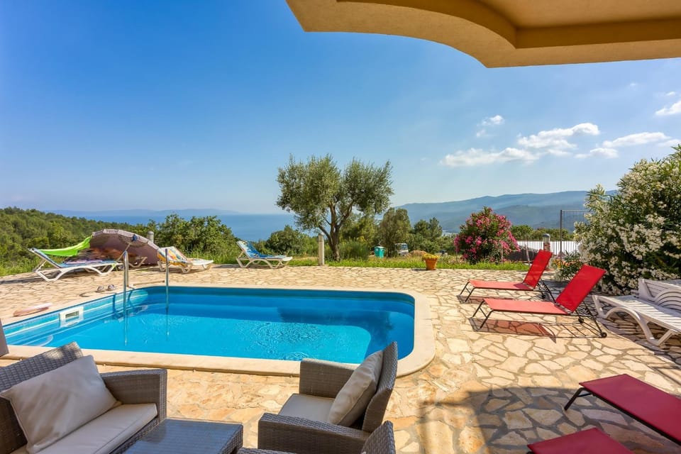 Sea view, Swimming pool