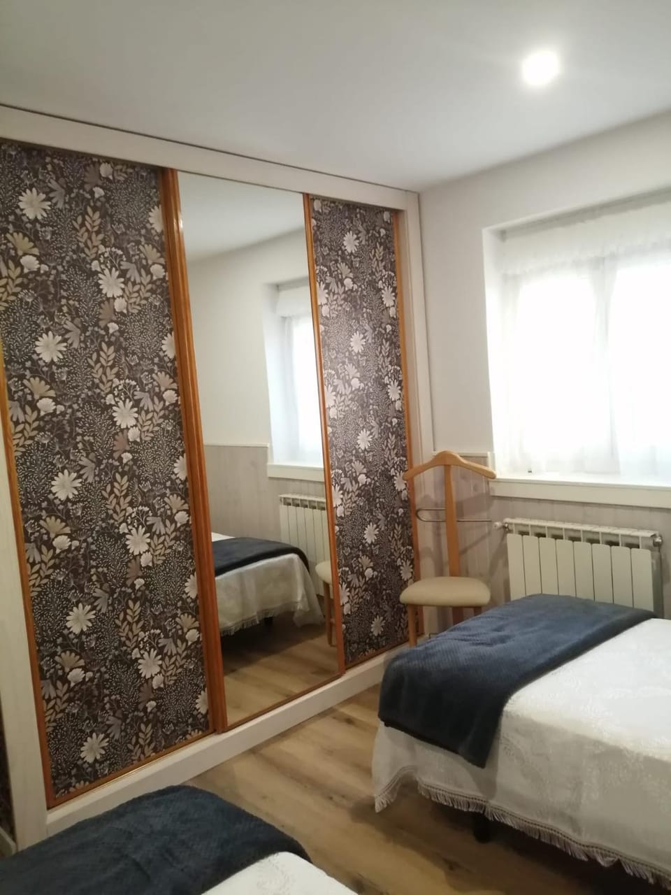 Bed, Photo of the whole room, Bedroom, wardrobe