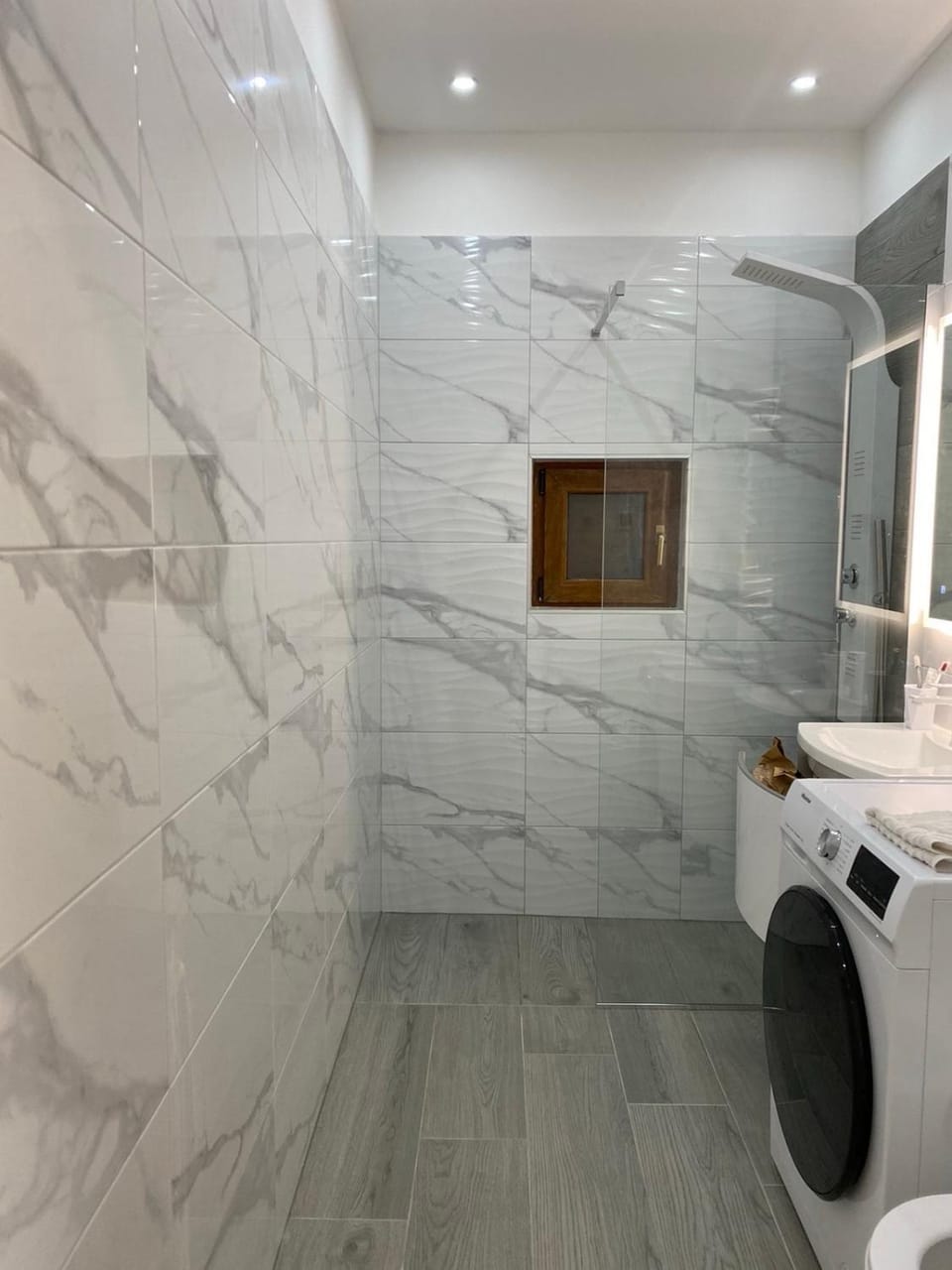 Shower, Bathroom, washing machine