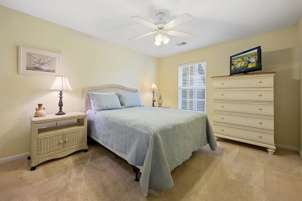 63A Fairway View Escape condo by Peace Vacations Apartment in South Carolina