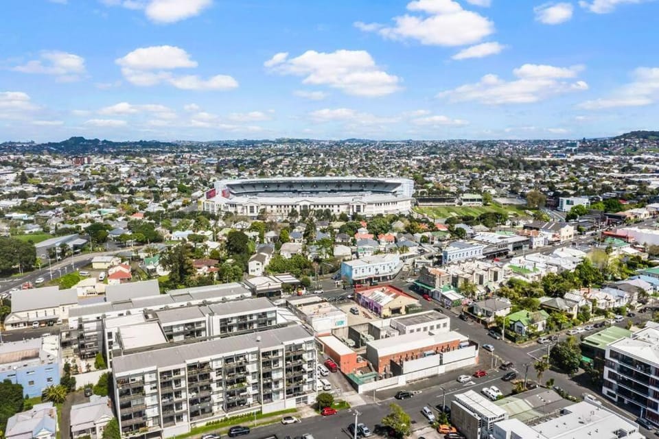 Nearby landmark, Neighbourhood, Bird's eye view, Location
