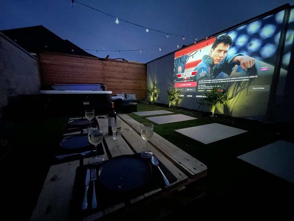 Patio, Night, Hot Tub, Living room, Seating area, Evening entertainment