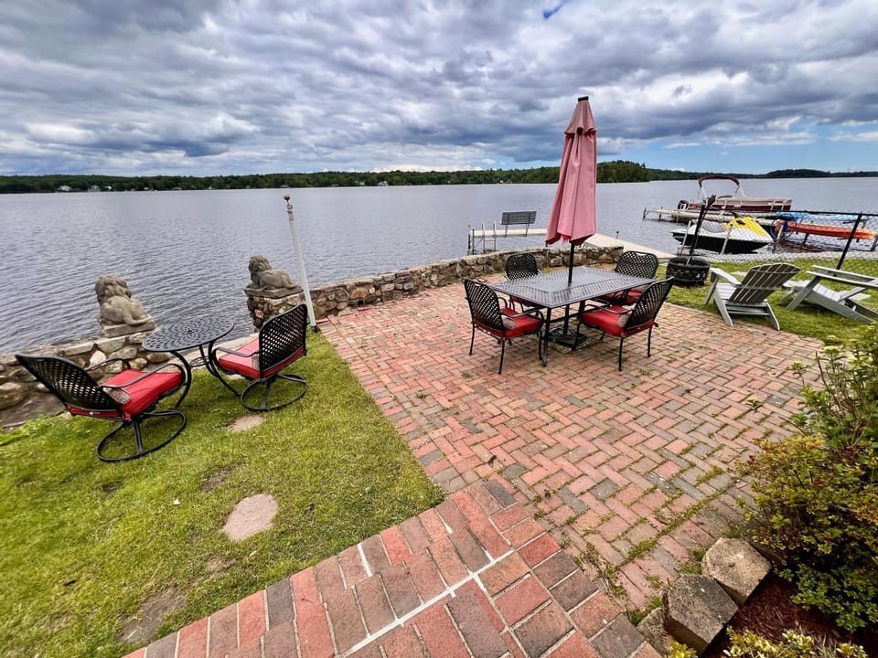 Shoreline Dreams House in Lakeville
