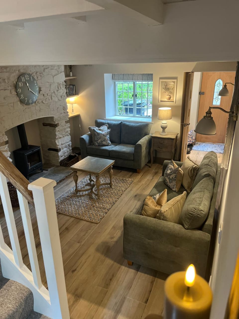 TV and multimedia, Living room, Seating area