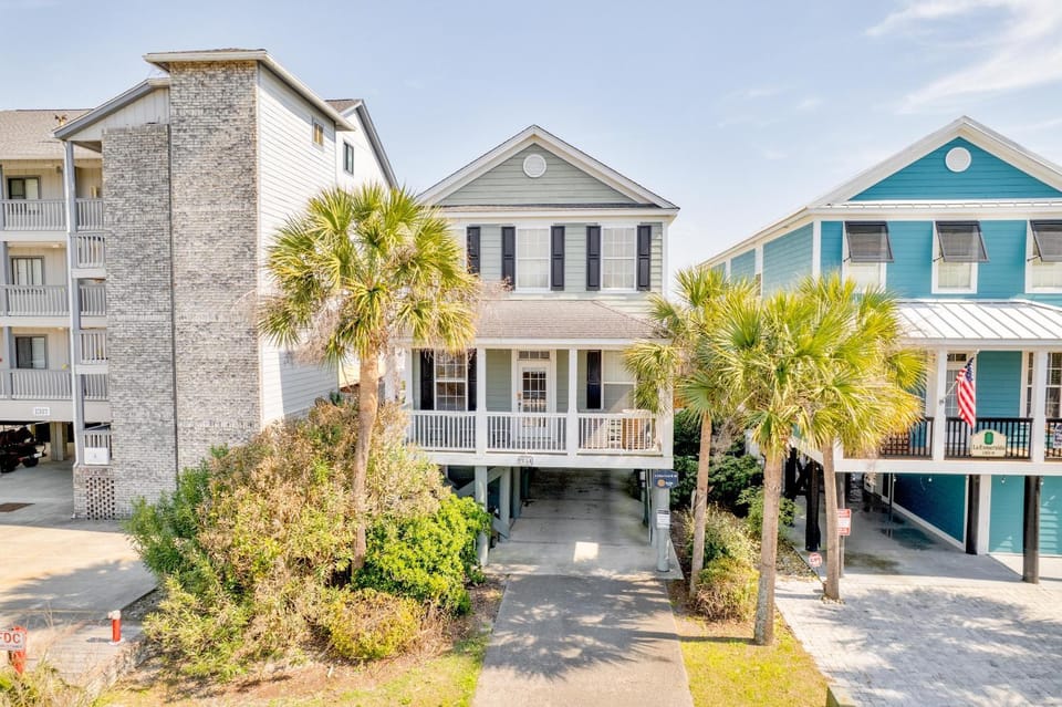 A Wave From It All House in Surfside Beach