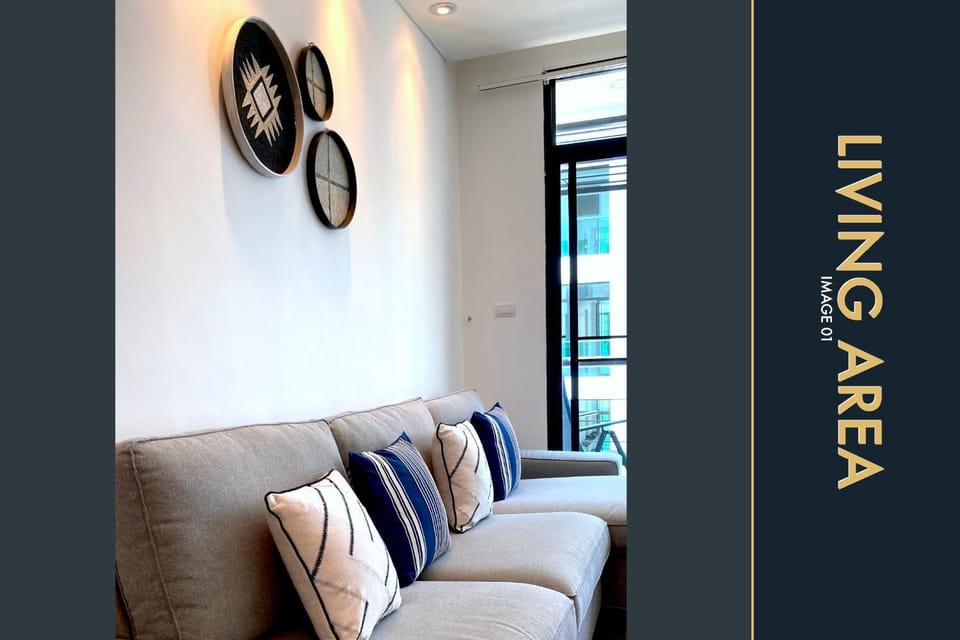 Living room, Seating area, air conditioner