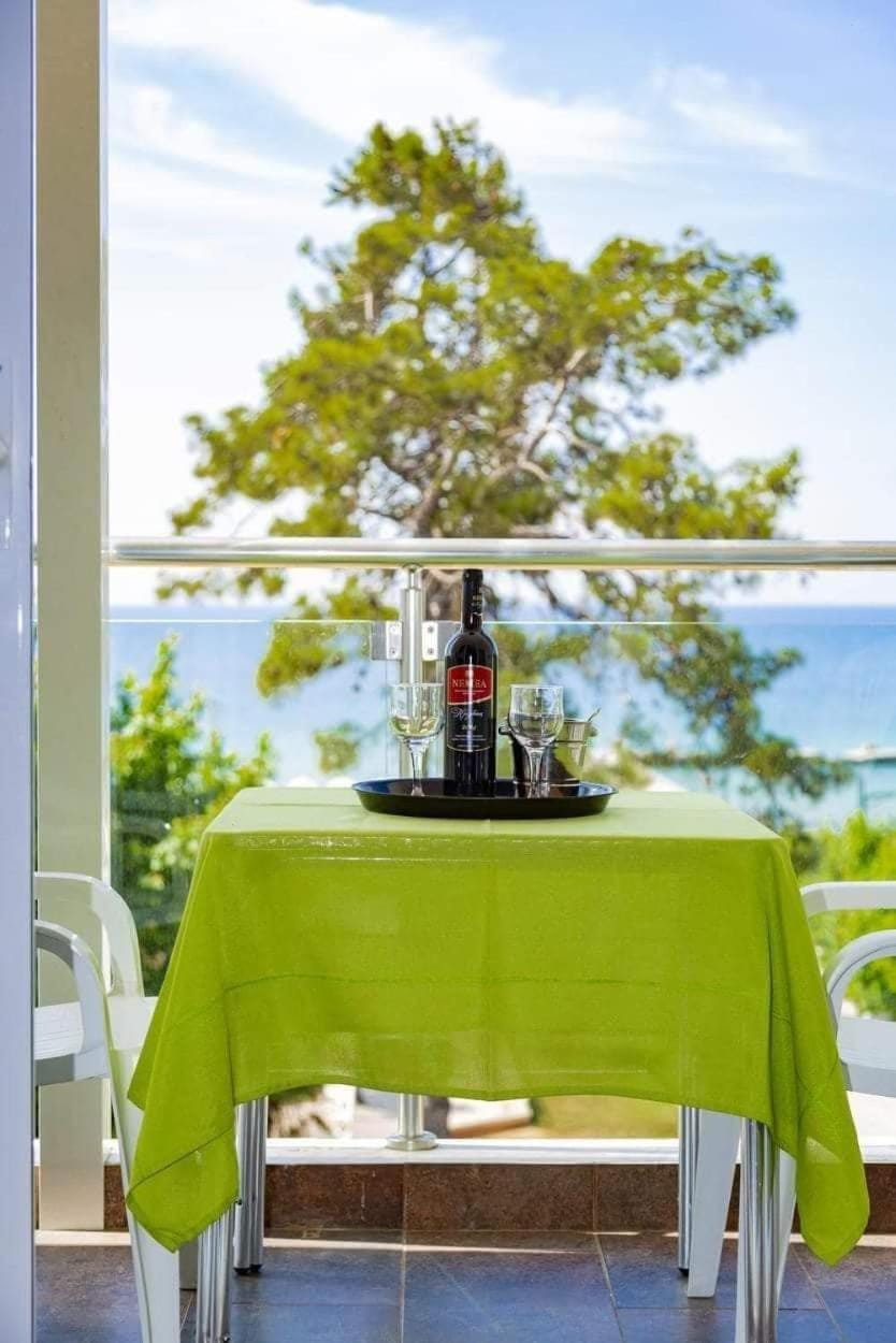 View (from property/room), Balcony/Terrace, Sea view