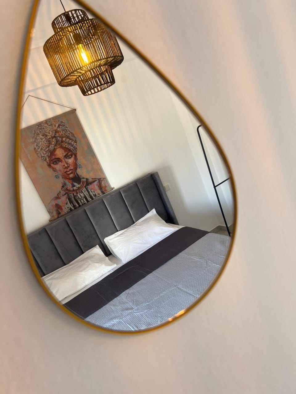 Bed, Photo of the whole room, Decorative detail, Bedroom