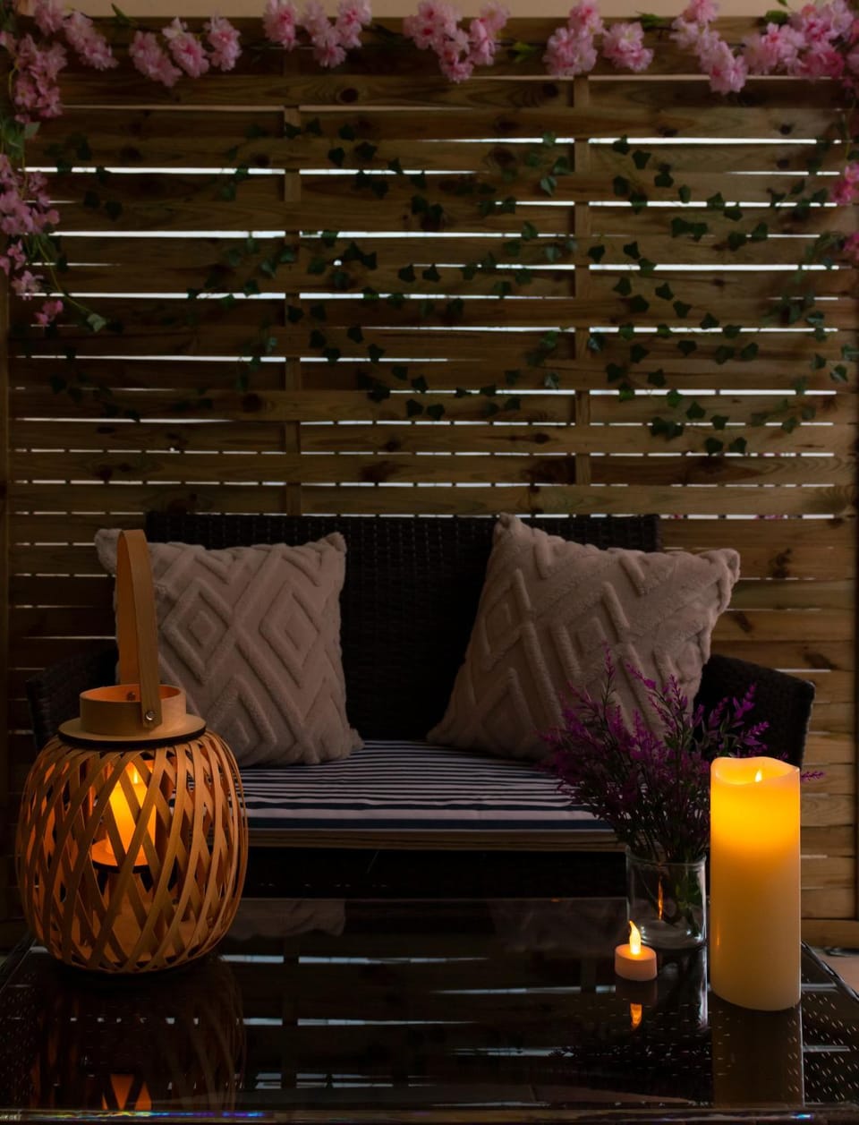 Patio, Night, Decorative detail