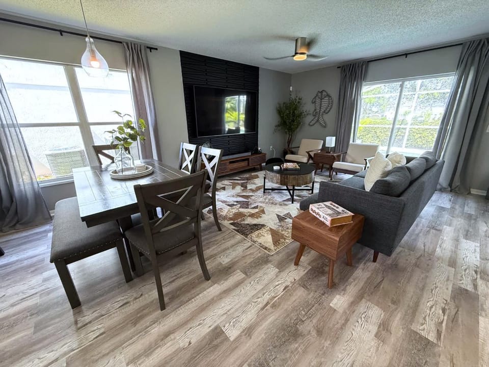Updated Southern Dunes Pool Home House in Haines City