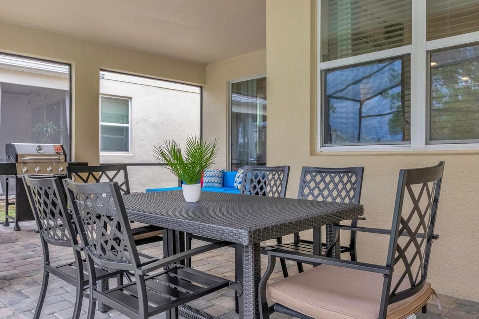 Patio, BBQ facilities