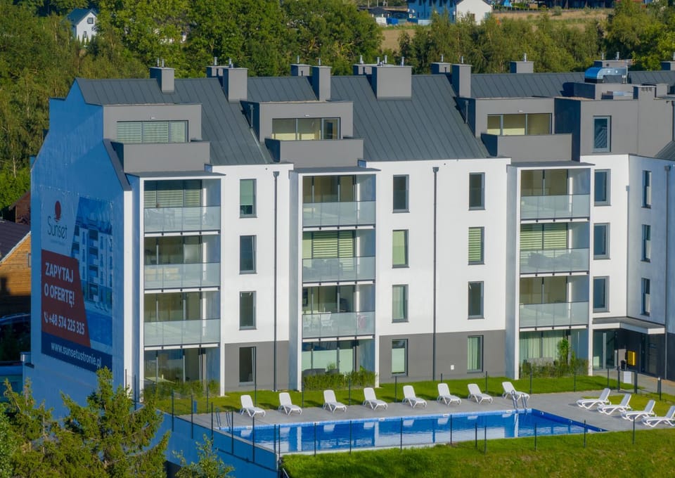 Property building, Pool view