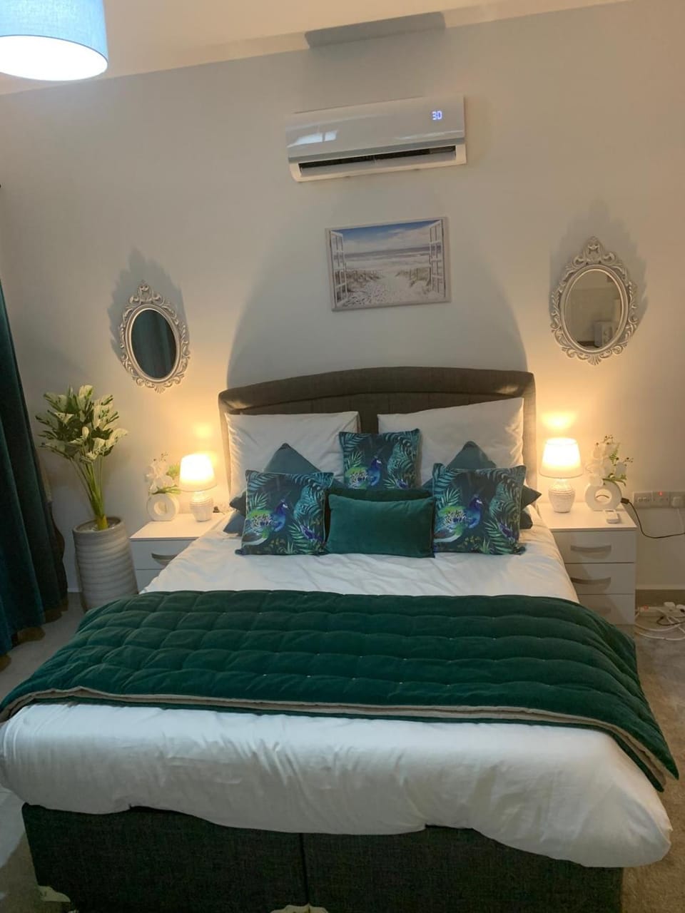 Bed, Bedroom, air conditioner