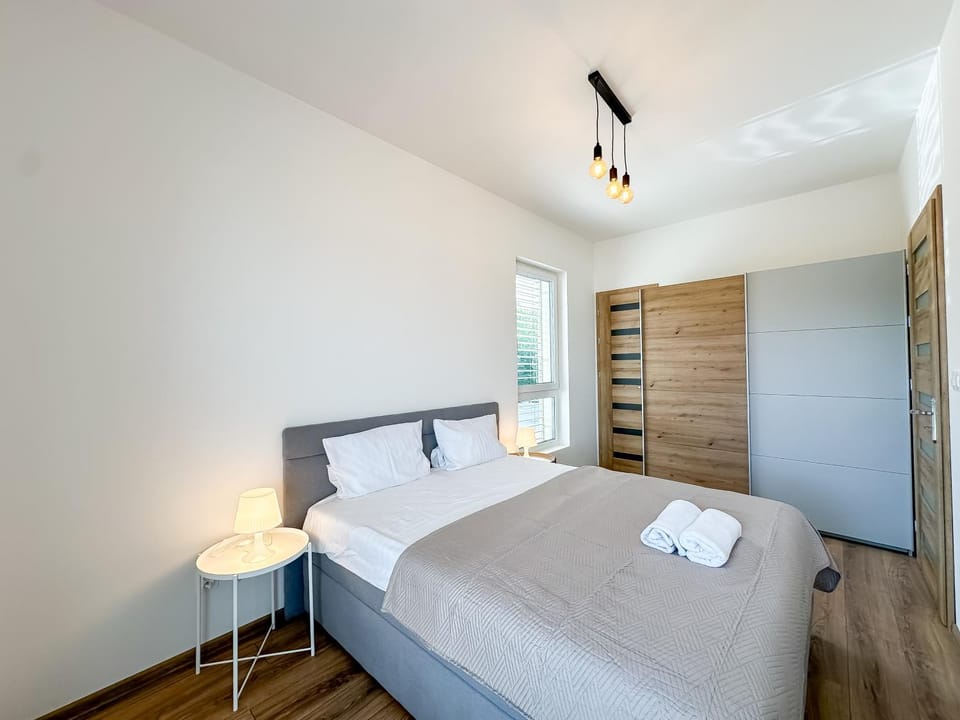 Bed, Photo of the whole room, Bedroom, wardrobe
