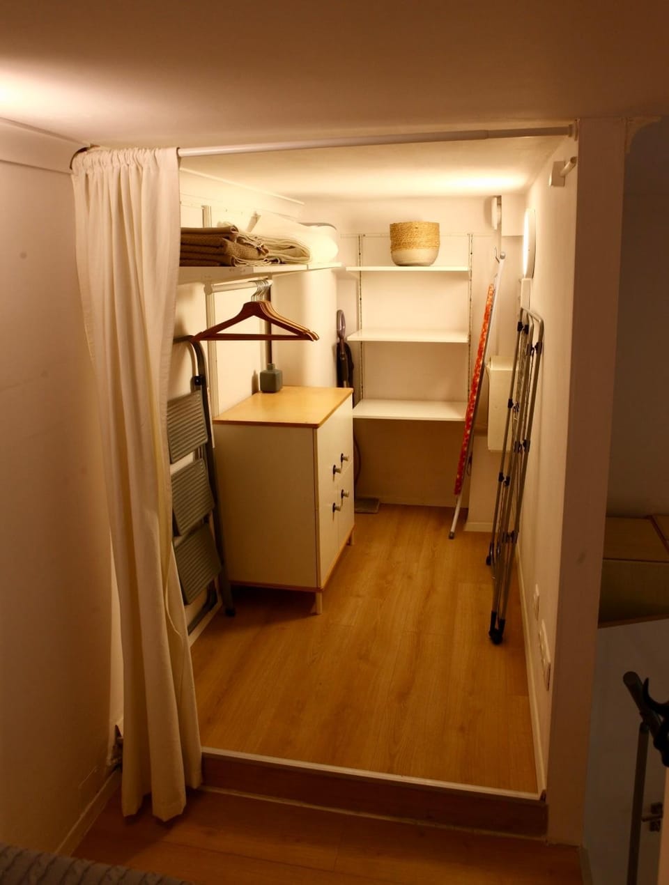 wardrobe