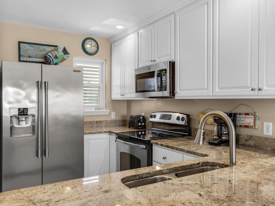 Seamist Townhomes 4 by Newman-Dailey House in Miramar Beach