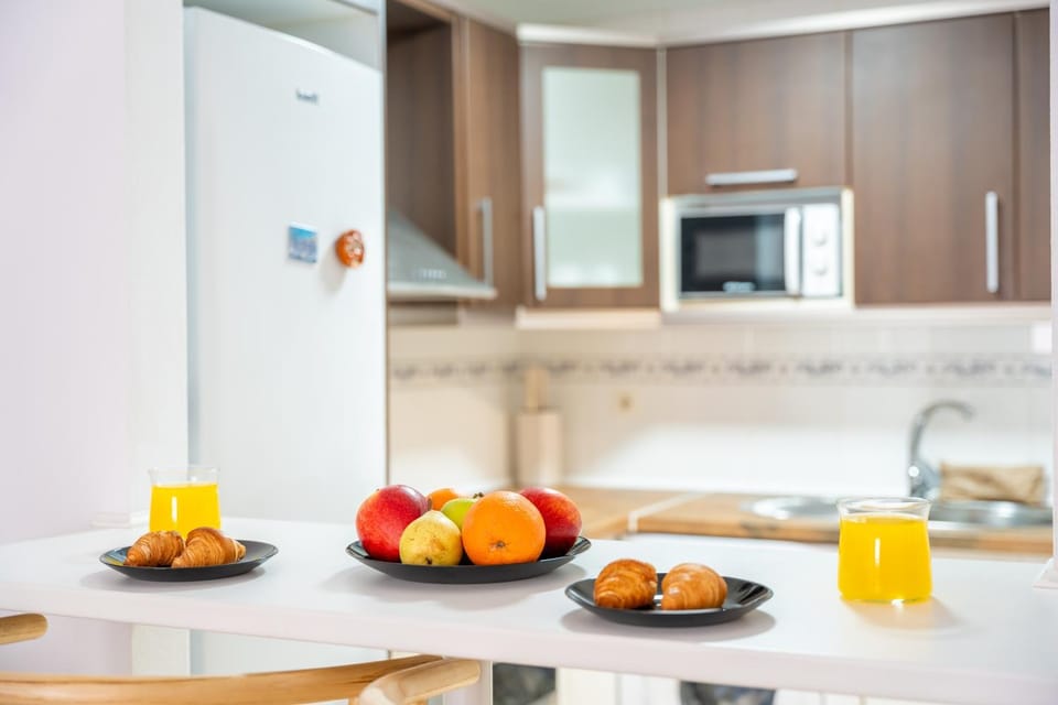 Trendyhomes Aguadulce Beach, WIFI - aire acondicionado - piscina de temporada Apartment in Andalusia