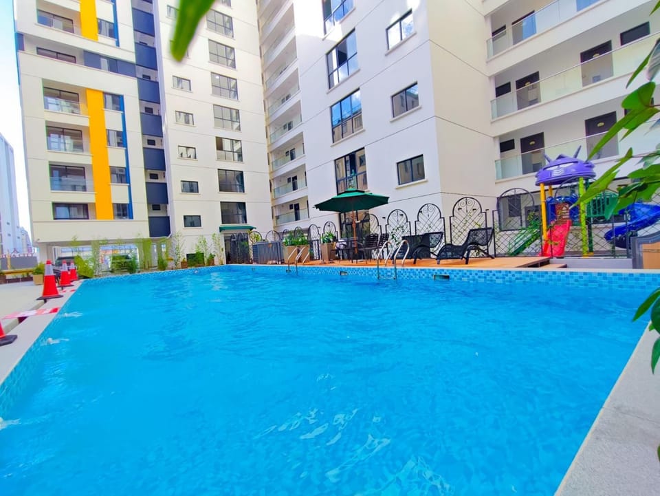 Property building, Swimming pool