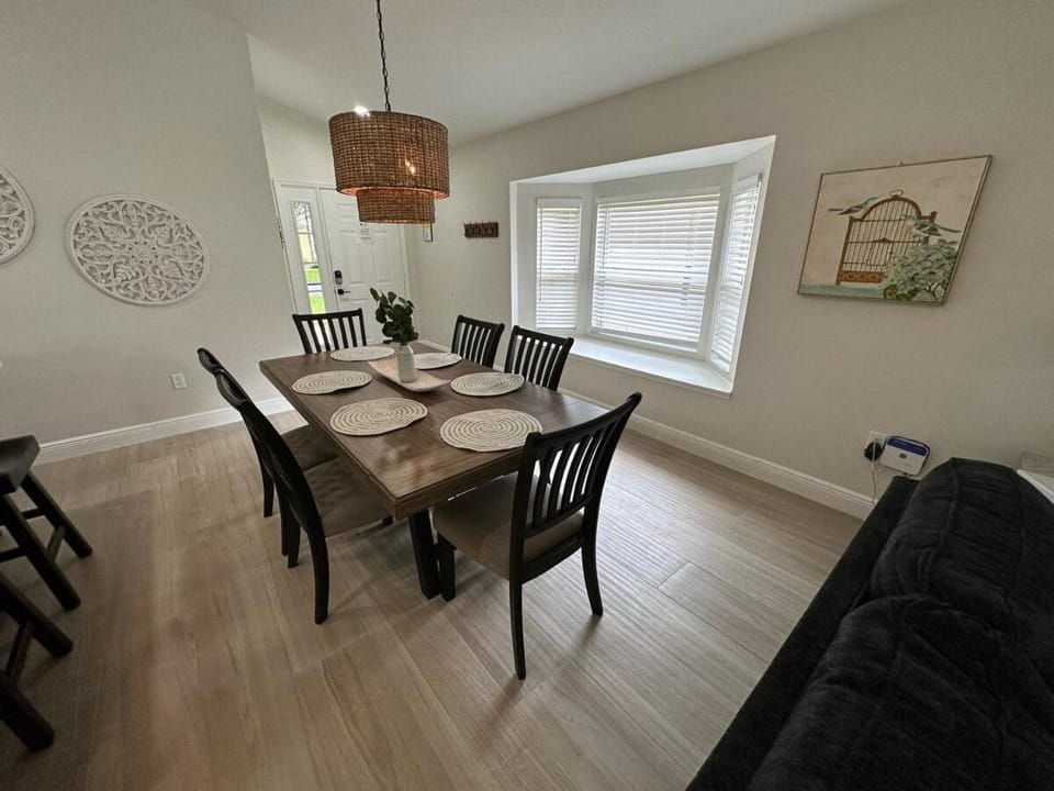 South Facing Pool Villa Spa Remodeled Floor to Ceiling Southern Dunes House in Haines City