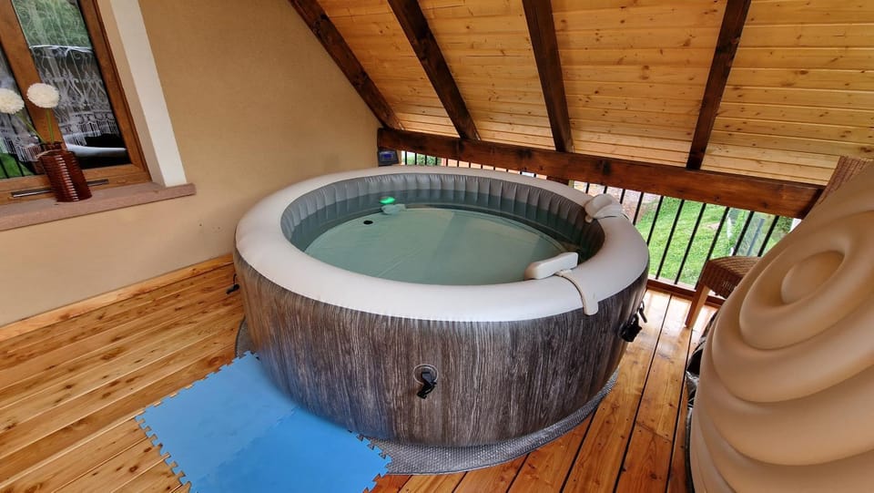 Hot Tub, Balcony/Terrace