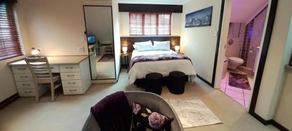 Bed, Bedroom, wardrobe