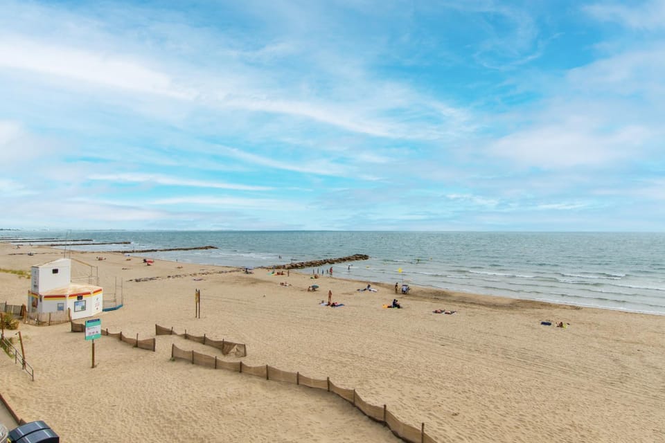 Nearby landmark, Natural landscape, Fishing, Beach, Sea view