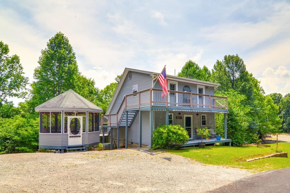 Tennessee Cabin Getaway Near Dale Hollow Lake! Cabin in Tennessee