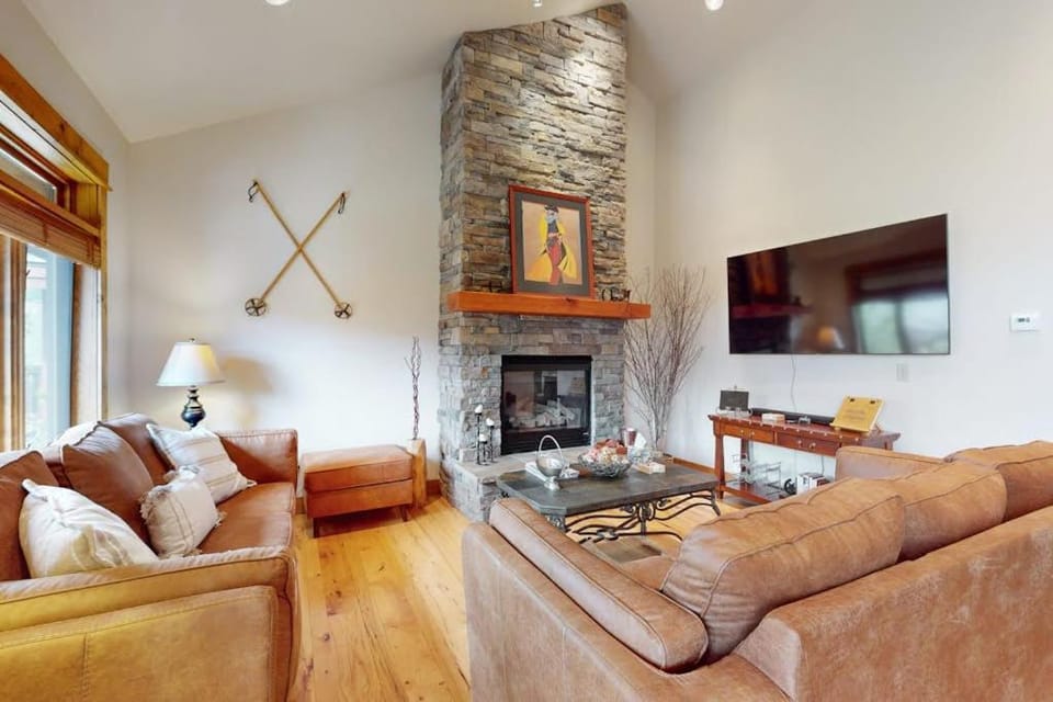 Big Sky Bliss Apartment in Big Sky