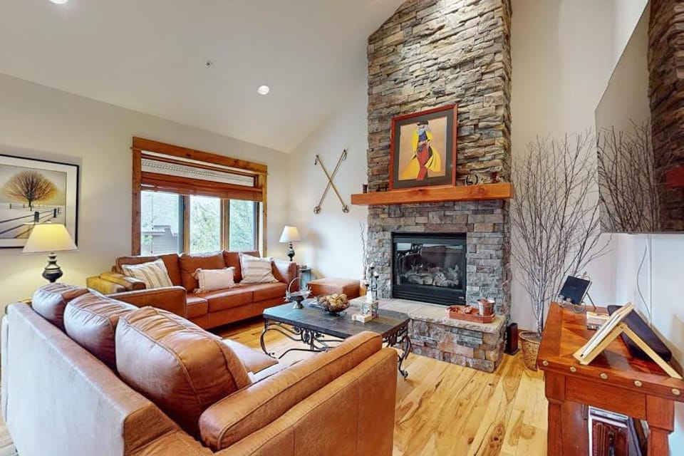 Big Sky Bliss Apartment in Big Sky