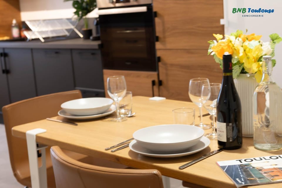 ORBIS - "Le Gaston douillet" - Clim - WiFi - Plein centre - Cour intérieure Apartment in Occitanie