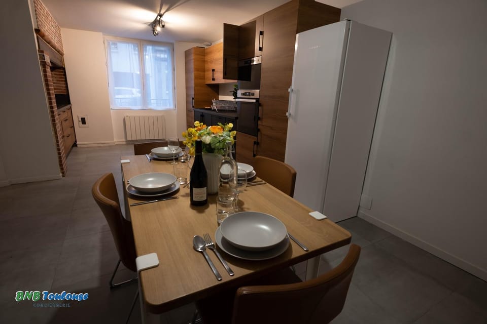 ORBIS - "Le Gaston douillet" - Clim - WiFi - Plein centre - Cour intérieure Apartment in Occitanie